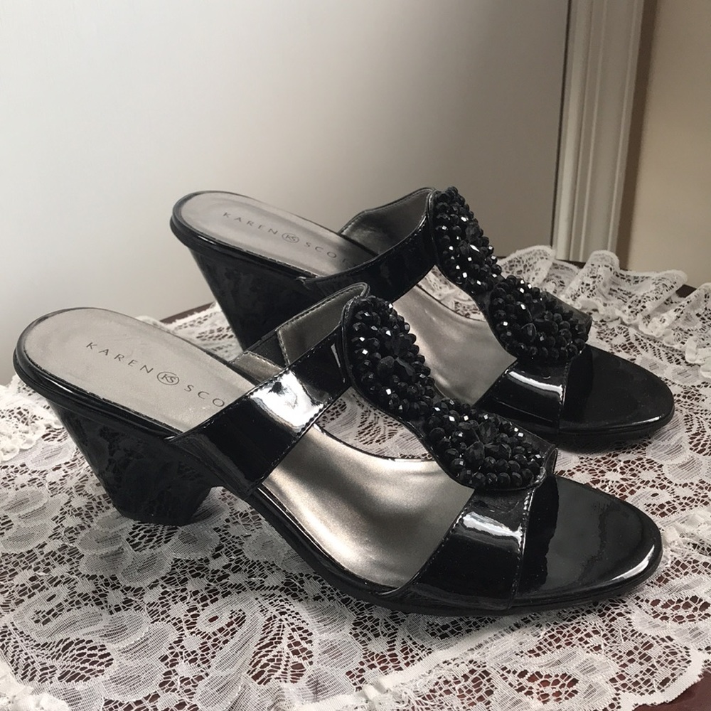 Karen Scott NWOB Kelsy Black Jeweled Heels Sz 9